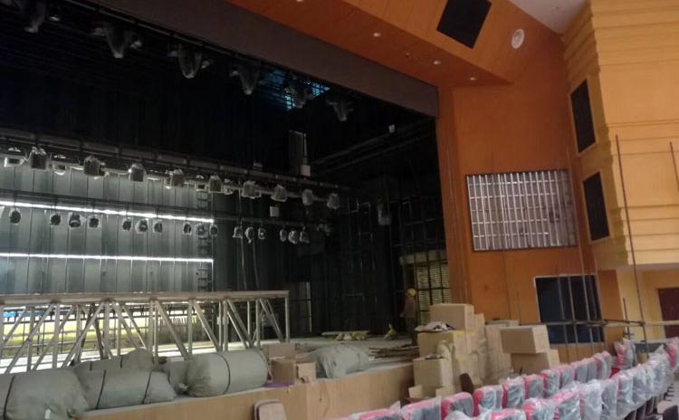 遼寧大連劇院環(huán)保吸音板聲學工程 遼寧大連劇院環(huán)保吸音板聲學工程